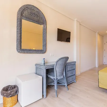 Bluesea Brisa Roquetas 酒店 滨海罗克塔斯