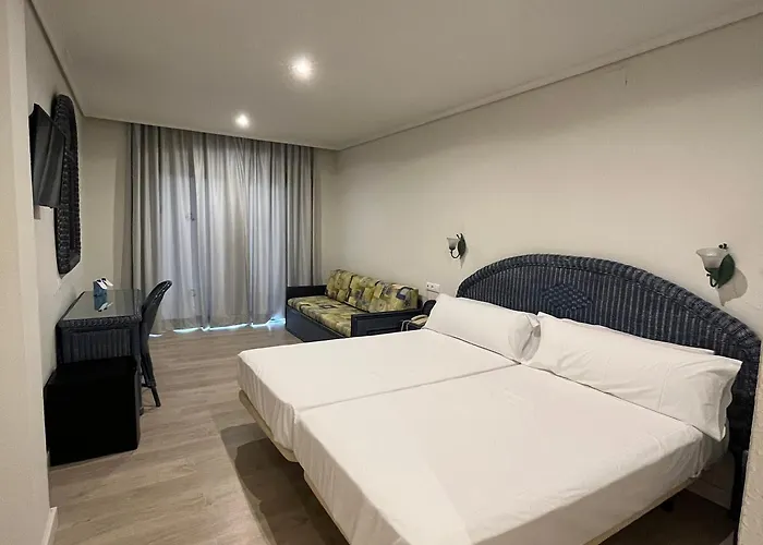 Bluesea Brisa Roquetas 4*