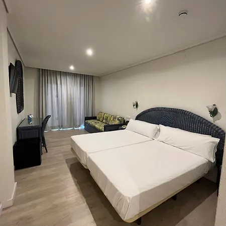 Bluesea Brisa Roquetas 4*